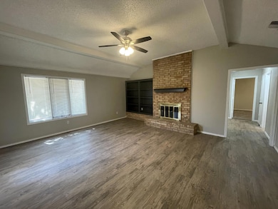 6724 4th St unit A, Lubbock, TX 79416 - photo 2