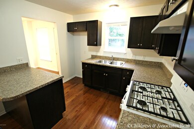 Kitchen 1