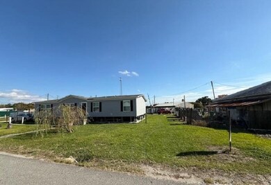 114 E Fontinelle St, Lockport, LA 70374 - photo 2