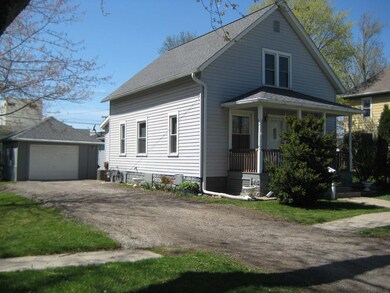 215 S Indiana Ave, Auburn, IN 46706 - photo 2