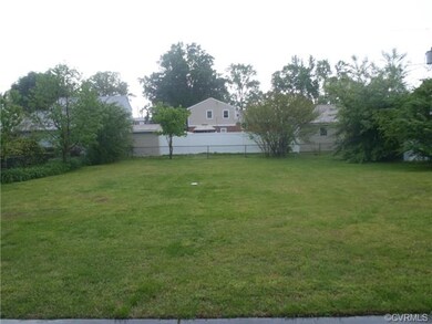 The yard is fenced and great to enjoy!