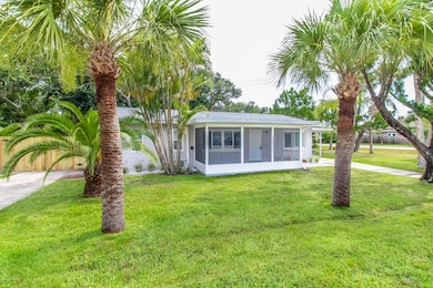 403 1st St N Cocoa Beach FL 32931