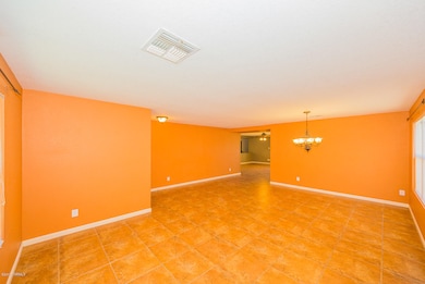 13586 dining