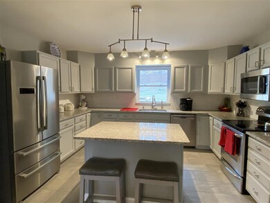 76 Ledgewood Rd, Claremont, NH 03743 - photo 3