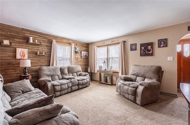 2307 Hamilton Ave, Youngstown, OH 44514 - photo 3