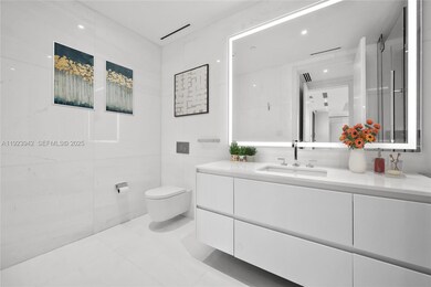 Aston Martin Residences unit 1106E, Miami, FL 33131 - photo 4