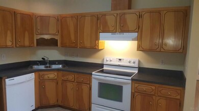 3364 Holt Cir, Pensacola, FL 32526 - photo 5