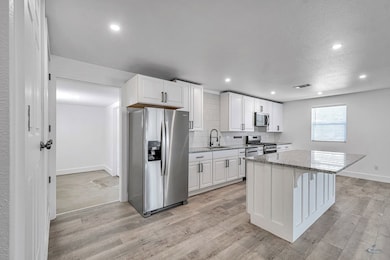 1607 Butternut Ln, Midland, TX 79705 - photo 7