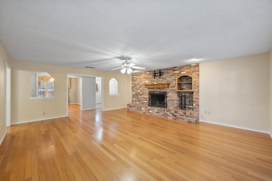 820 Newport Rd, Fort Worth, TX 76120 - photo 6