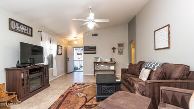 4045 W Abraham Lane-19
