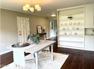 timbergrove din shelve2