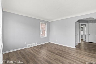 19633 Barlow St, Detroit, MI 48205 - photo 5