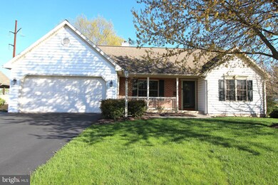 611 W Conestoga St, New Holland, PA 17557 - photo 2