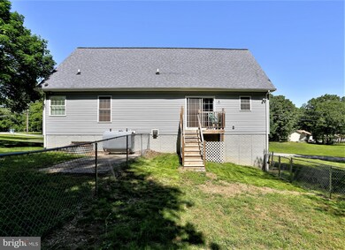 1826 Simms Ln, Hanover, MD 21076 - photo 2