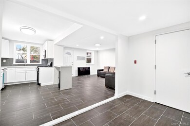 1458 Rowland St, Bronx, NY 10461 - photo 4