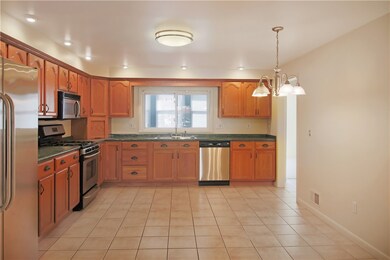 HUGE eat-in kitchen with built in pantry, stainles