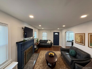 204 N Grove St, Valley Stream, NY 11580 - photo 5