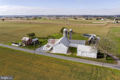 490 Weidmansville Rd, Clay Township, PA 17522 - photo 4