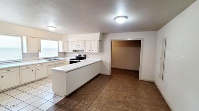 14860 Holden Rd, Horizon City, TX 79928 - photo 3