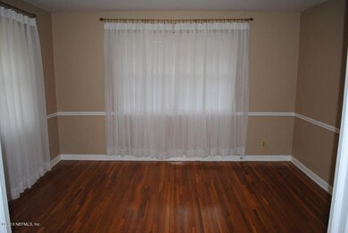 7836 Glen Echo Rd N, Jacksonville, FL 32211 - photo 2