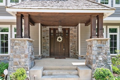 2346 Linner Rd, Wayzata, MN 55391 - photo 2