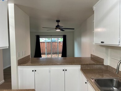 3499 Norton Way unit 8, Pleasanton, CA 94566 - photo 6