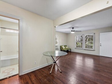 1849 Colquitt St unit 4, Houston, TX 77098 - photo 4