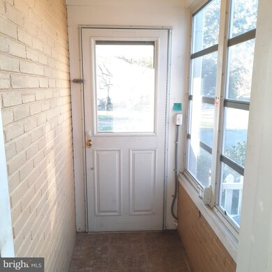 4312 Briggs Chaney Rd, Beltsville, MD 20705 - photo 7