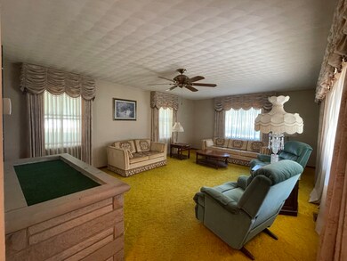 2127 N E St, Elwood, IN 46036 - photo 2