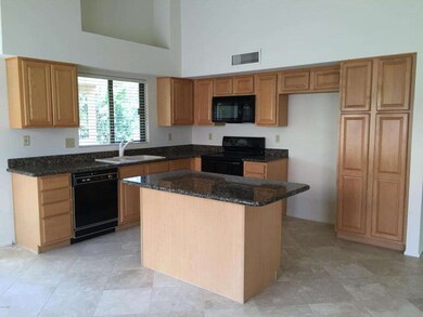 Kitchen 03