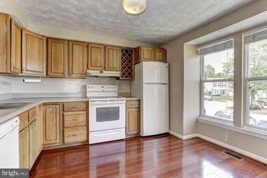 7527 Summer Blossom Ln, Columbia, MD 21046 - photo 7