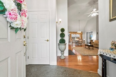 20 Holly Ln, Dracut, MA 01826 - photo 3