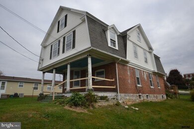 133 N Franklin St, Waynesboro, PA 17268 - photo 3