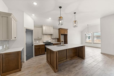 624 Honey Springs Ln, Shawnee, OK 73804 - photo 4