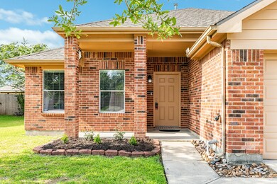 4308 Brazos Bend Dr, Pearland, TX 77584 - photo 2