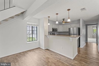 2504 Airy Hill Cir unit 1C, Crofton, MD 21114 - photo 4