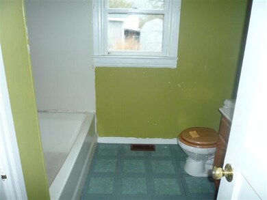 1507 Kefauver St, Manchester, TN 37355 - photo 7