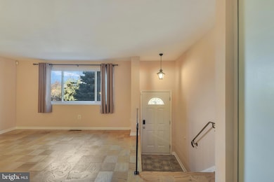 1029 Regina Dr, Halethorpe, MD 21227 - photo 2