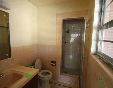 Master Bath/Spa.