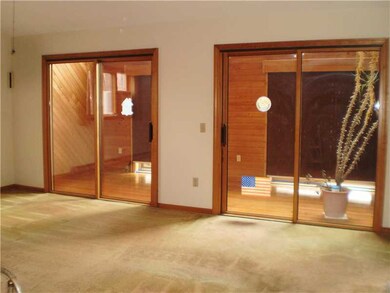 49 Cross Bow Ln, West Warwick, RI 02893 - photo 2