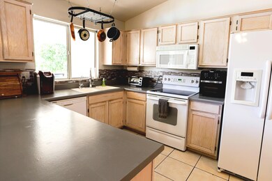 13335 E Chicago St, Chandler, AZ 85225 - photo 4