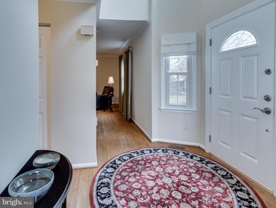 3031 White Birch Ct, Fairfax, VA 22031 - photo 2