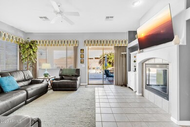 10830 E Dover St-4