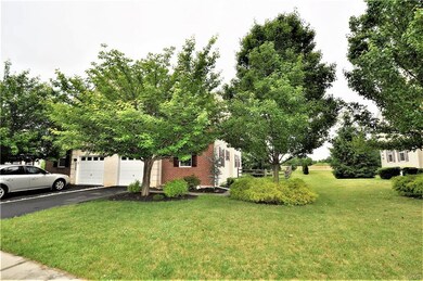 6865 Hunt Dr, Macungie, PA 18062 - photo 2