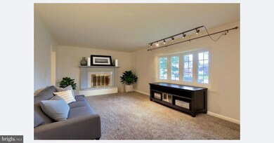 621 E Walnut St, Palmyra, PA 17078 - photo 4