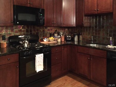 830 W Walnut St unit 1, Allentown, PA 18102 - photo 6