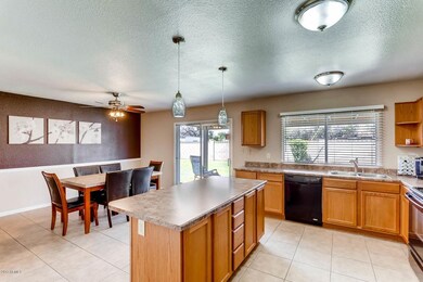 3234 W Lisbon Dr Phoenix AZ-large-004-1-