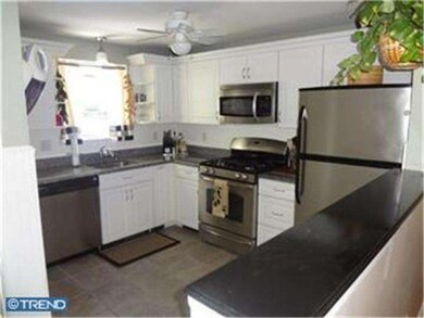 408 Dalmas Ave, Glenolden, PA 19036 - photo 6