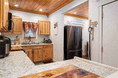 645 Providence St, Woonsocket, RI 02895 - photo 5