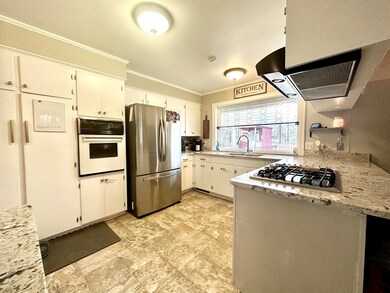 2001 Eleanor Dr, McComb, MS 39648 - photo 5